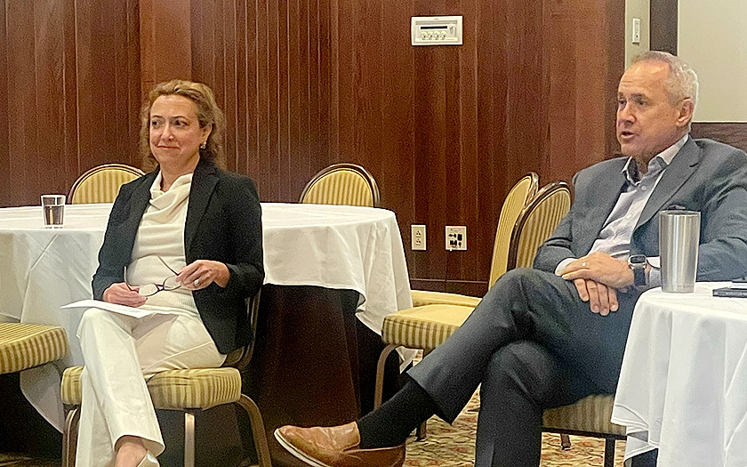 League President/CEO Carrie Hunt and CUNA President/CEO Jim Nussle had a wide-ranging discussion today on host of federal advocacy issues and the proposed merger between CUNA and NAFCU. 