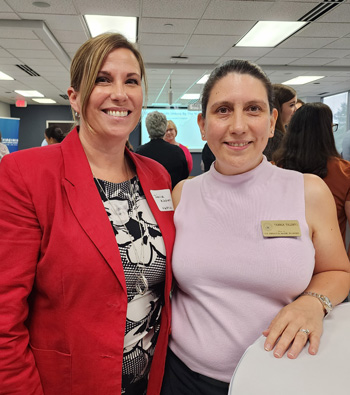 Credit unions continue to fight interchange legislation at the federal level in anticipation of Congress's return in September. We were excited to have the opportunity to catch up with staff from Sen. Warner's office at the Aug. 30 reception in NoVA.